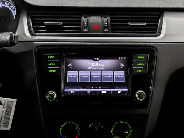 Skoda Rapid I Рестайлинг с пробегом 2019 года, цена 900 000 рублей, 190199 км, лифтбек, Автокод Объявления