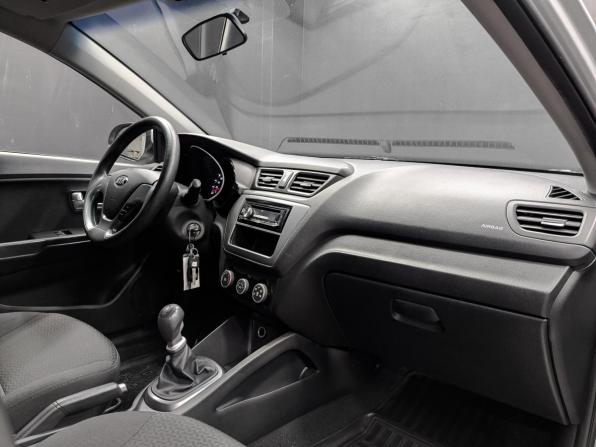 Kia Rio III Рестайлинг с пробегом 2015 года, цена 955 000 рублей, 105216 км, седан, Автокод Объявления