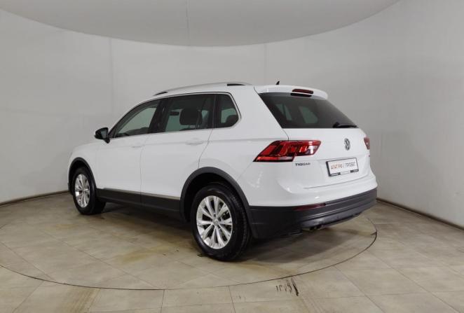 Volkswagen Tiguan II с пробегом 2018 года, цена 2 470 000 рублей, 134700 км, внедорожник, Автокод Объявления