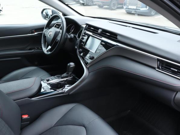 Toyota Camry VIII (XV70) с пробегом 2020 года, цена 2 870 000 рублей, 93582 км, седан, Автокод Объявления