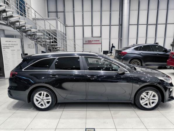 Kia Ceed III с пробегом 2019 года, цена 1 950 000 рублей, 56701 км, универсал, Автокод Объявления