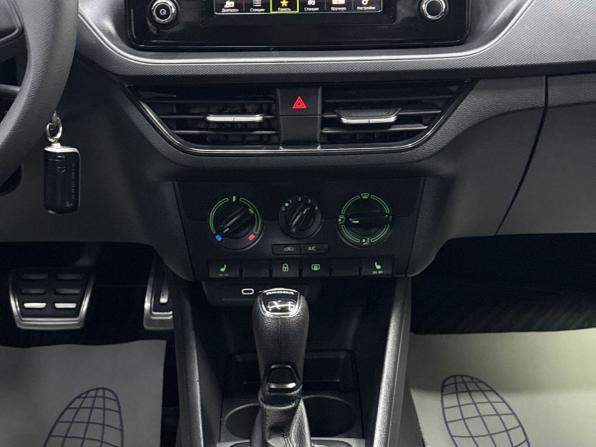 Skoda Rapid II с пробегом 2021 года, цена 1 695 000 рублей, 54371 км, лифтбек, Автокод Объявления