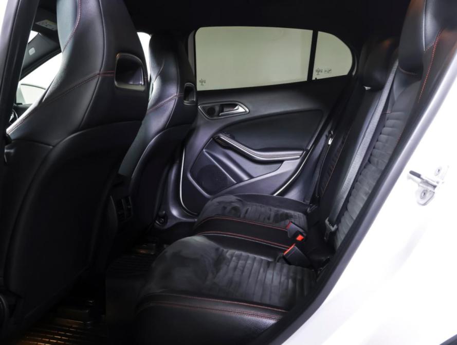 Mercedes-Benz GLA I (X156) Рестайлинг Москва  - изображение 11