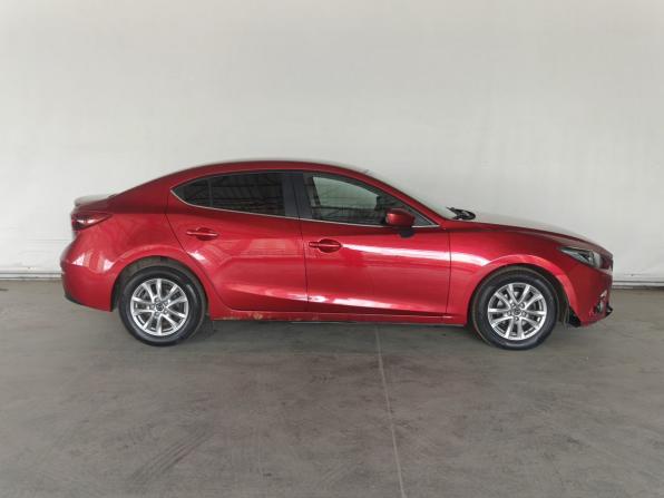 Mazda 3 III (BM) с пробегом 2015 года, цена 997 000 рублей, 271362 км, седан, Автокод Объявления