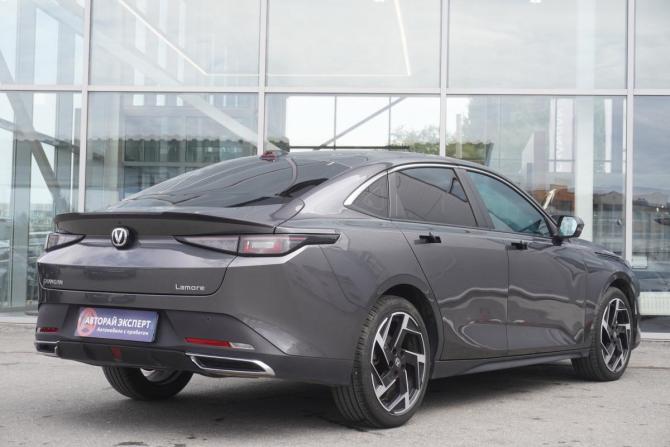 Changan Lamore с пробегом 2023 года, цена 2 099 000 рублей, 17702 км, седан, Автокод Объявления