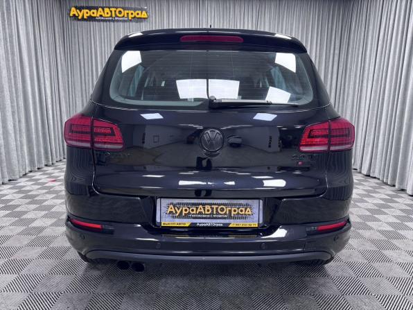 Volkswagen Tiguan I Рестайлинг с пробегом 2016 года, цена 1 590 000 рублей, 260053 км, внедорожник, Автокод Объявления