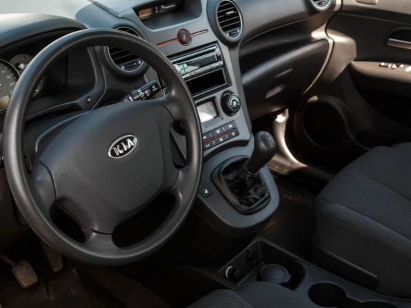Kia Carens II (UN) с пробегом 2007 года, цена 920 000 рублей, 58589 км, компактвэн, Автокод Объявления