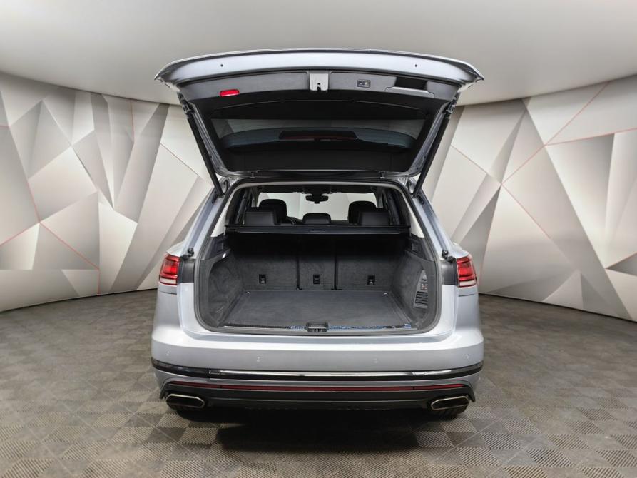 Volkswagen Touareg III Москва  - изображение 12