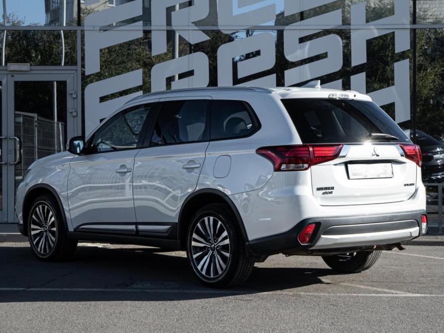 Mitsubishi Outlander III Рестайлинг 3 Волгоград  - изображение 2