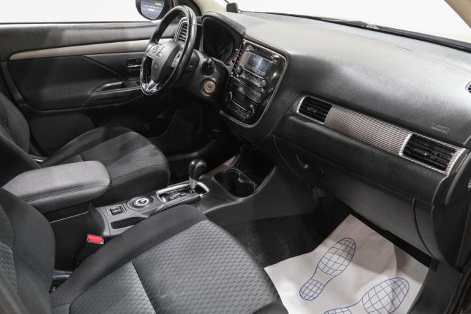 Mitsubishi Outlander III Рестайлинг 2 с пробегом 2015 года, цена 1 599 000 рублей, 166000 км, внедорожник, Автокод Объявления