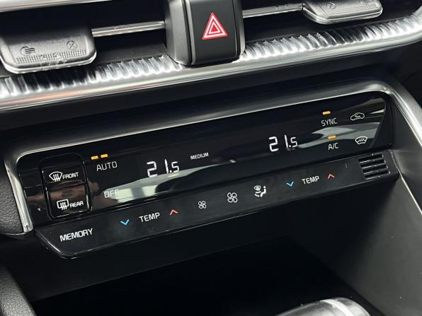 Kia K5 III с пробегом 2021 года, цена 2 640 000 рублей, 49519 км, седан, Автокод Объявления