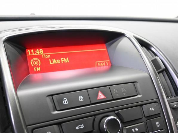 Opel Astra J Рестайлинг с пробегом 2013 года, цена 1 029 900 рублей, 148000 км, седан, Автокод Объявления