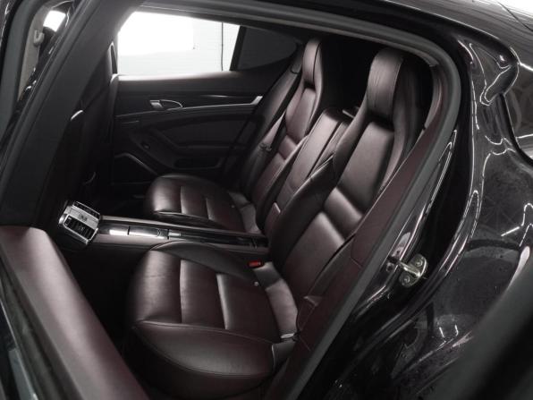 Porsche Panamera I с пробегом 2012 года, цена 2 249 000 рублей, 128287 км, лифтбек, Автокод Объявления
