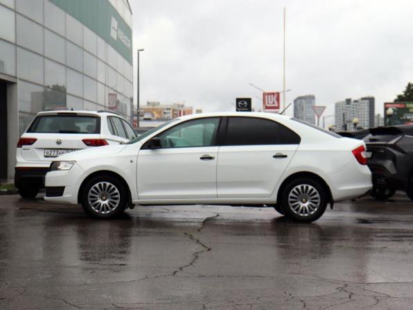 Skoda Rapid I с пробегом 2016 года, цена 950 000 рублей, 167660 км, лифтбек, Автокод Объявления