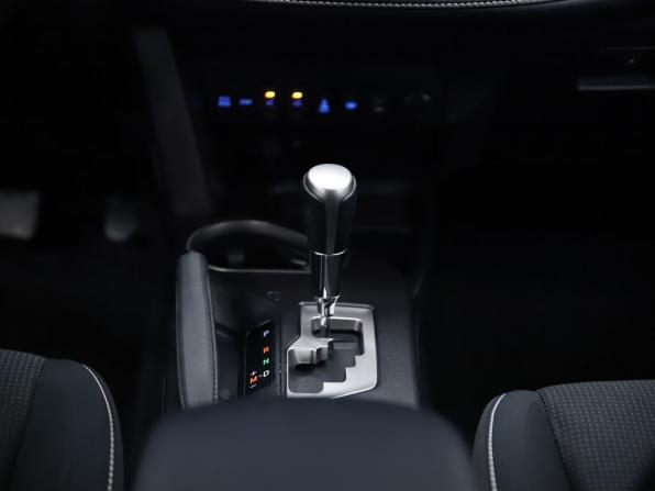 Toyota RAV4 IV (XA40) Рестайлинг с пробегом 2018 года, цена 2 750 000 рублей, 130819 км, внедорожник, Автокод Объявления