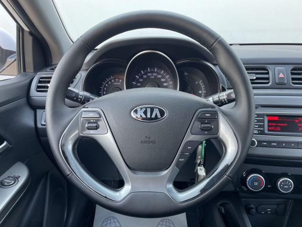 Kia Rio III Рестайлинг с пробегом 2015 года, цена 1 063 000 рублей, 177573 км, седан, Автокод Объявления