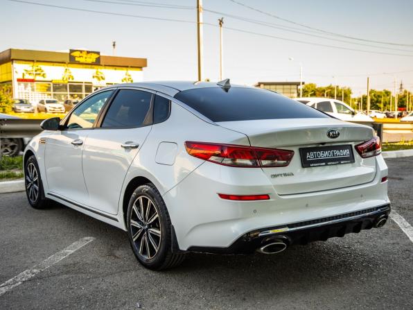 Kia Optima IV Рестайлинг с пробегом 2019 года, цена 2 038 000 рублей, 159702 км, седан, Автокод Объявления
