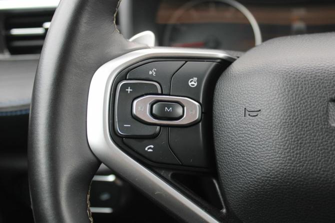 Haval Jolion I с пробегом 2023 года, цена 1 550 000 рублей, 128000 км, внедорожник, Автокод Объявления