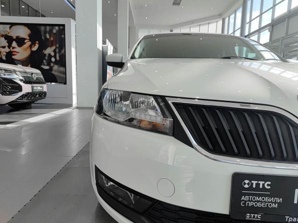 Skoda Rapid I Рестайлинг с пробегом 2019 года, цена 1 354 000 рублей, 104964 км, лифтбек, Автокод Объявления