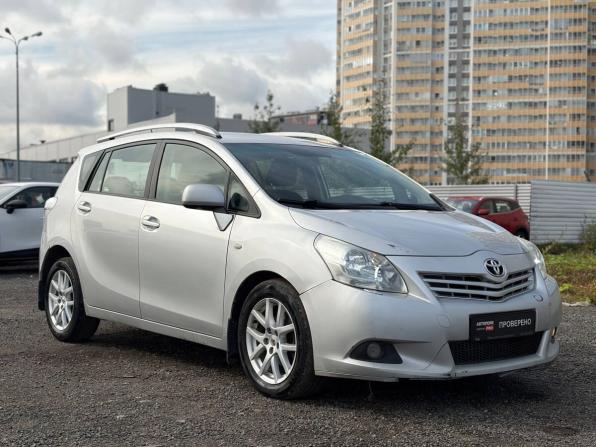 Toyota Verso I с пробегом 2010 года, цена 750 000 рублей, 263000 км, компактвэн, Автокод Объявления