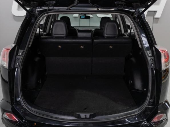 Toyota RAV4 IV (XA40) Рестайлинг с пробегом 2018 года, цена 2 679 000 рублей, 126197 км, внедорожник, Автокод Объявления