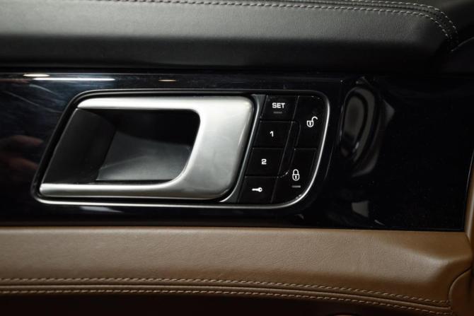 Porsche Panamera II с пробегом 2018 года, цена 8 799 000 рублей, 59018 км, лифтбек, Автокод Объявления