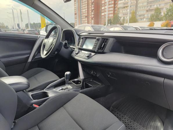Toyota RAV4 IV (XA40) Рестайлинг с пробегом 2018 года, цена 1 590 000 рублей, 247465 км, внедорожник, Автокод Объявления