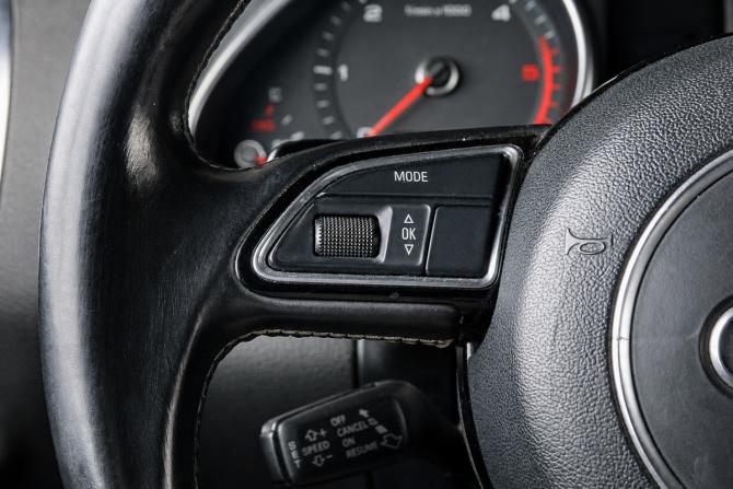Audi Q7 I (4L) Рестайлинг с пробегом 2014 года, цена 2 379 000 рублей, 317000 км, внедорожник, Автокод Объявления