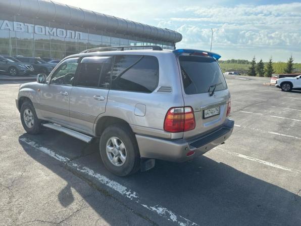 Toyota Land Cruiser 100 Series Рестайлинг 1 с пробегом 2002 года, цена 1 699 000 рублей, 357437 км, внедорожник, Автокод Объявления