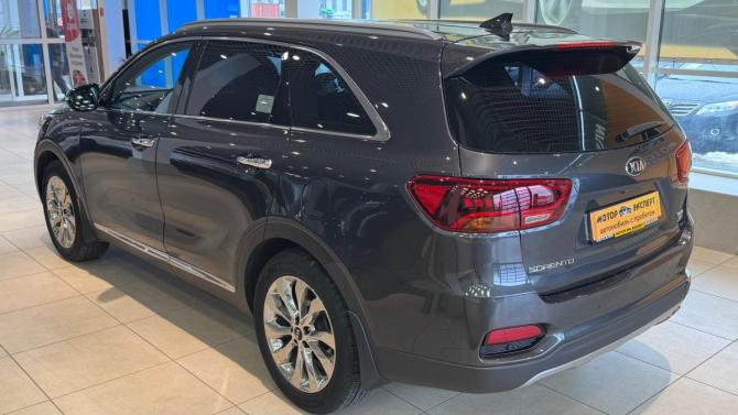Kia Sorento III Prime Рестайлинг с пробегом 2018 года, цена 2 900 000 рублей, 133000 км, внедорожник, Автокод Объявления