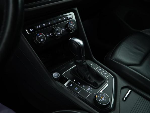 Volkswagen Tiguan II с пробегом 2019 года, цена 2 157 055 рублей, 144035 км, внедорожник, Автокод Объявления
