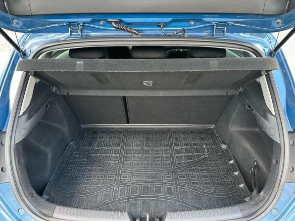 Kia Ceed II с пробегом 2013 года, цена 920 000 рублей, 210000 км, хэтчбек, Автокод Объявления