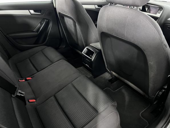 Audi A4 IV (B8) Рестайлинг с пробегом 2011 года, цена 1 089 000 рублей, 247000 км, седан, Автокод Объявления