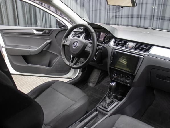 Skoda Rapid I Рестайлинг с пробегом 2017 года, цена 829 000 рублей, 149000 км, лифтбек, Автокод Объявления