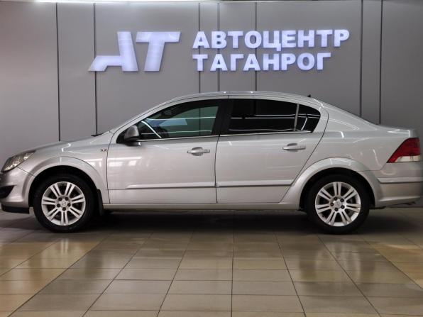 Opel Astra H Рестайлинг с пробегом 2012 года, цена 799 000 рублей, 160000 км, седан, Автокод Объявления