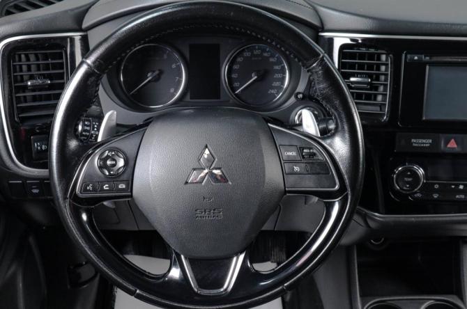 Mitsubishi Outlander III Рестайлинг 2 с пробегом 2016 года, цена 2 059 000 рублей, 198213 км, внедорожник, Автокод Объявления