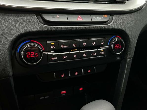 Kia Ceed III Рестайлинг с пробегом 2024 года, цена 2 850 000 рублей, 1612 км, универсал, Автокод Объявления