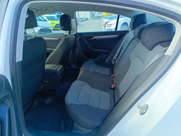 Volkswagen Passat B7 с пробегом 2013 года, цена 1 199 995 рублей, 143642 км, седан, Автокод Объявления