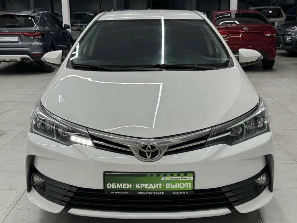 Toyota Corolla XI (E160 E170 E180) Рестайлинг 1 с пробегом 2018 года, цена 1 499 000 рублей, 245000 км, седан, Автокод Объявления