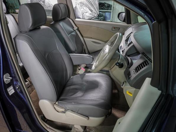 Toyota ISis I Рестайлинг с пробегом 2013 года, цена 1 219 000 рублей, 162880 км, компактвэн, Автокод Объявления