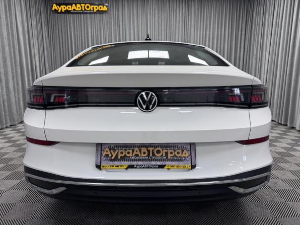 Volkswagen Lamando II с пробегом 2022 года, цена 2 850 000 рублей, 51744 км, лифтбек, Автокод Объявления