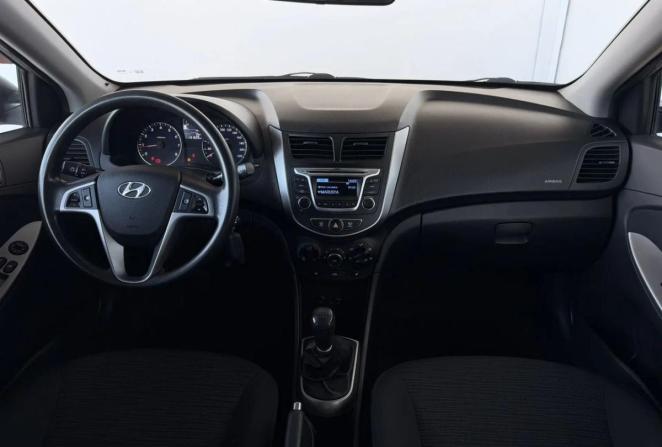 Hyundai Solaris I с пробегом 2014 года, цена 895 000 рублей, 131431 км, хэтчбек, Автокод Объявления