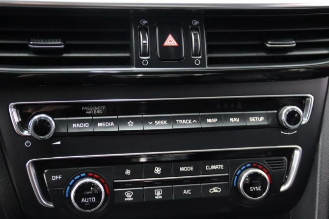 Kia Optima IV Рестайлинг с пробегом 2019 года, цена 1 995 950 рублей, 104496 км, седан, Автокод Объявления
