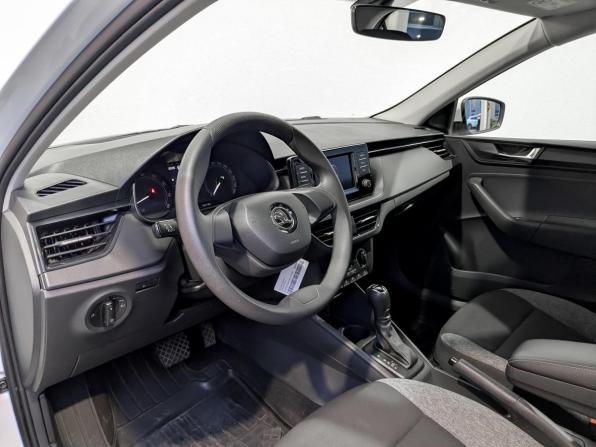 Skoda Rapid II с пробегом 2021 года, цена 1 525 000 рублей, 93086 км, лифтбек, Автокод Объявления