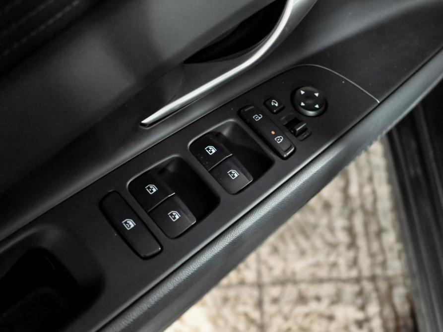 Hyundai Elantra VII (CN7) Рестайлинг Екатеринбург  - изображение 13