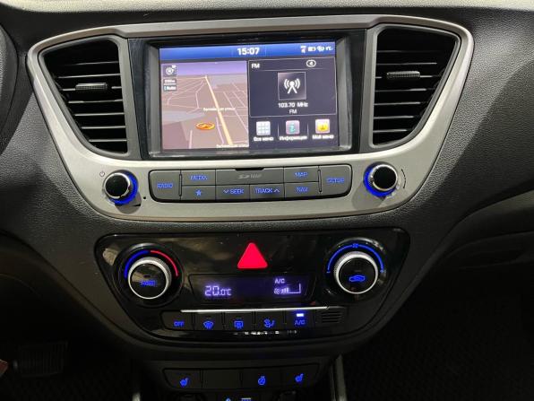 Hyundai Solaris II с пробегом 2018 года, цена 1 250 000 рублей, 122000 км, седан, Автокод Объявления