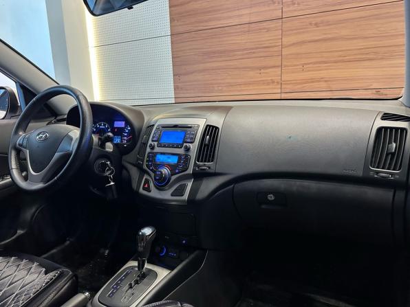Hyundai i30 I Рестайлинг с пробегом 2011 года, цена 889 000 рублей, 125565 км, хэтчбек, Автокод Объявления