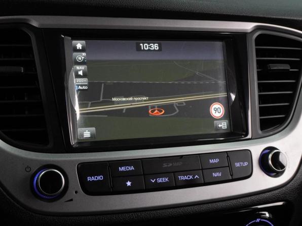 Hyundai Solaris II с пробегом 2018 года, цена 1 349 000 рублей, 155199 км, седан, Автокод Объявления