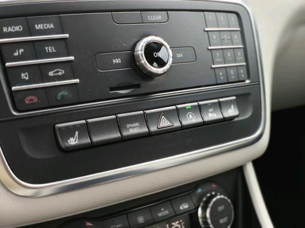 Mercedes-Benz GLA I (X156) с пробегом 2015 года, цена 1 899 000 рублей, 63179 км, внедорожник, Автокод Объявления