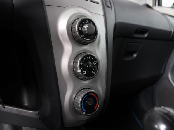 Toyota Yaris II с пробегом 2007 года, цена 520 000 рублей, 188300 км, хэтчбек, Автокод Объявления